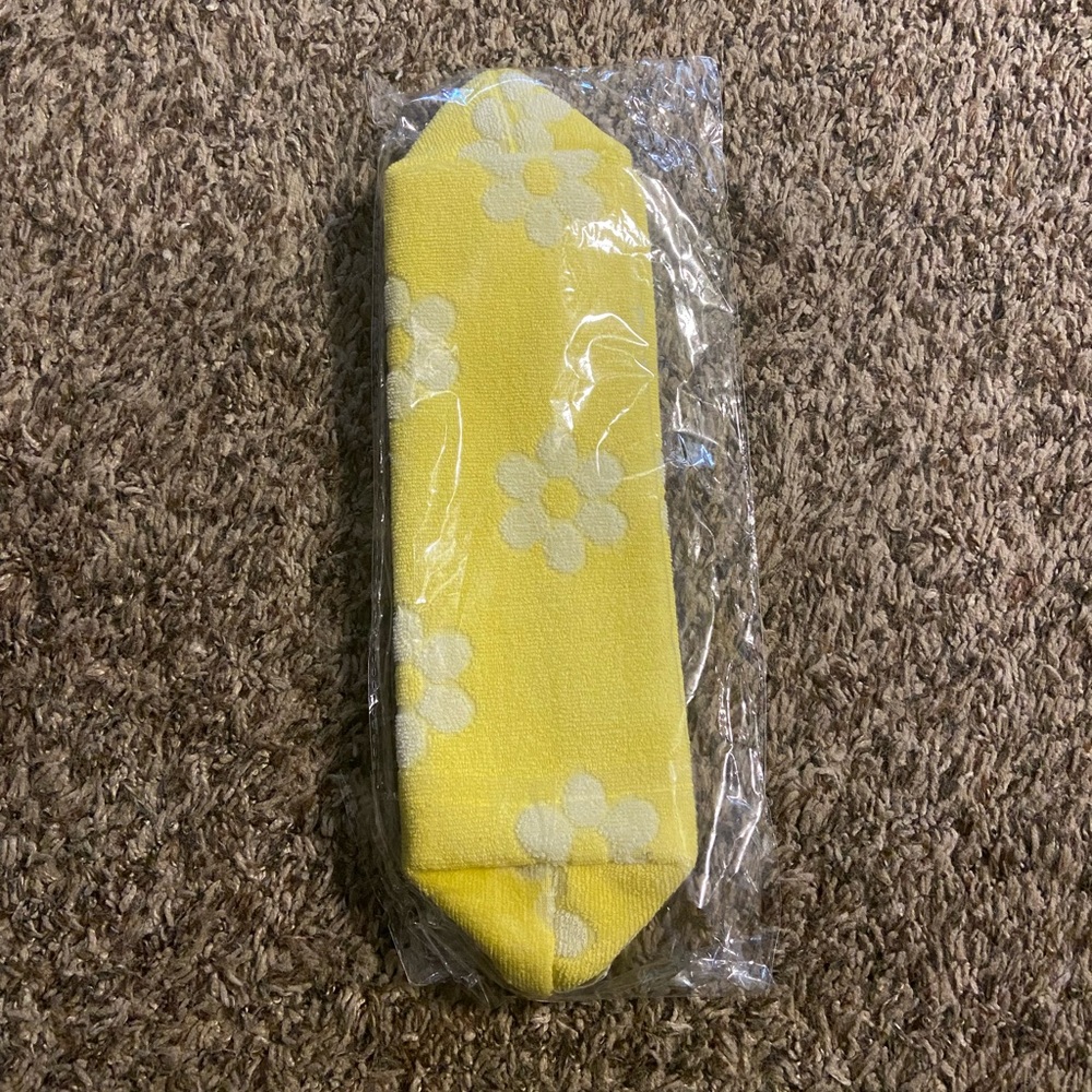5/$10 | Beekman 1802 | Free Accessories/Makeup Bags